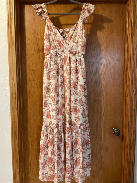 torrid Dresses & Skirts - torrid Floral Ruffle Strap Maxi Dress in Cream and Rust L14